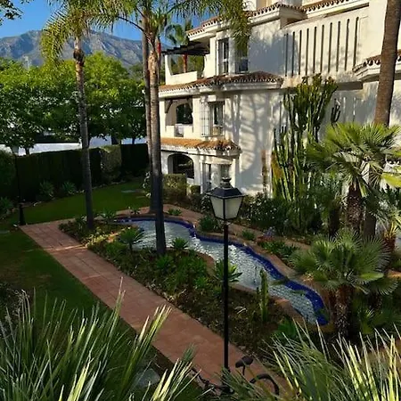 Apartment Perfect & Cosy “los Naranjos” 3min Puerto Banus Marbella