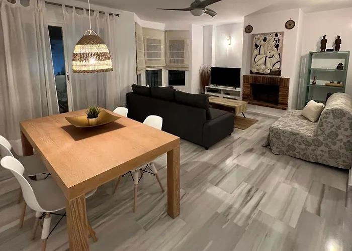 Perfect & Cosy “los Naranjos” 3min Puerto Banus Marbella