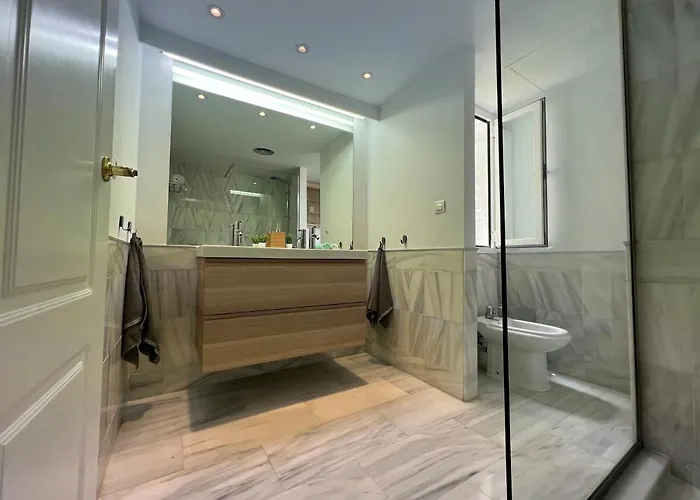 Perfect & Cosy “los Naranjos” 3min Puerto Banus Marbella
